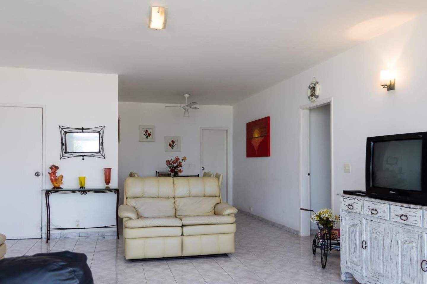 Apartament Pitangueiras Frente Total Mar Pe Na Areia Guarujá Zewnętrze zdjęcie