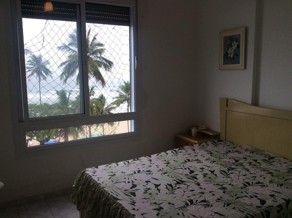Apartament Pitangueiras Frente Total Mar Pe Na Areia Guarujá Zewnętrze zdjęcie